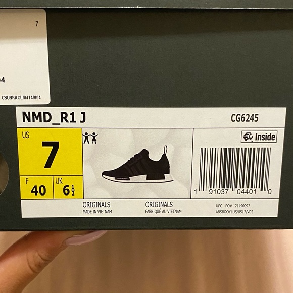 Adidas NMD R1 - Picture 4 of 4
